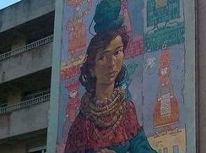 Mural de Nómada á beira do Anllóns, na r/ Fomento Mural de Nómada á beira do Anllóns, na r/ Fomento