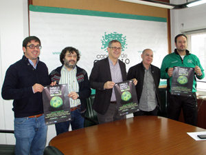 A organización durante a presentación do torneo A organización durante a presentación do torneo